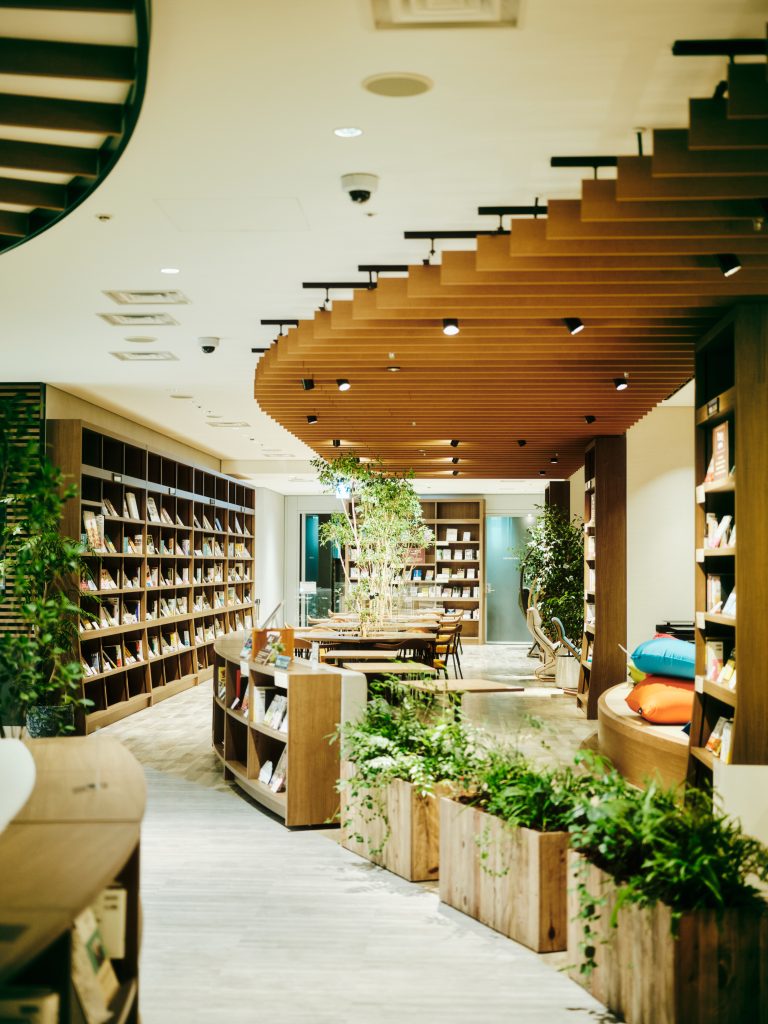 大高潤・谷一興